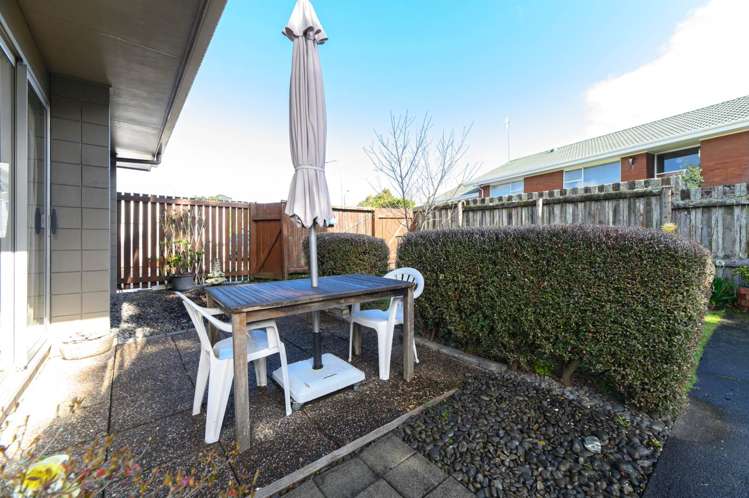 2/42 Bentley Avenue Glenfield_13