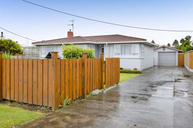 240 Egmont Street Patea_3