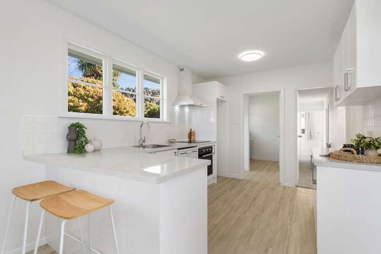 4 Lucienne Place Hillsborough_7