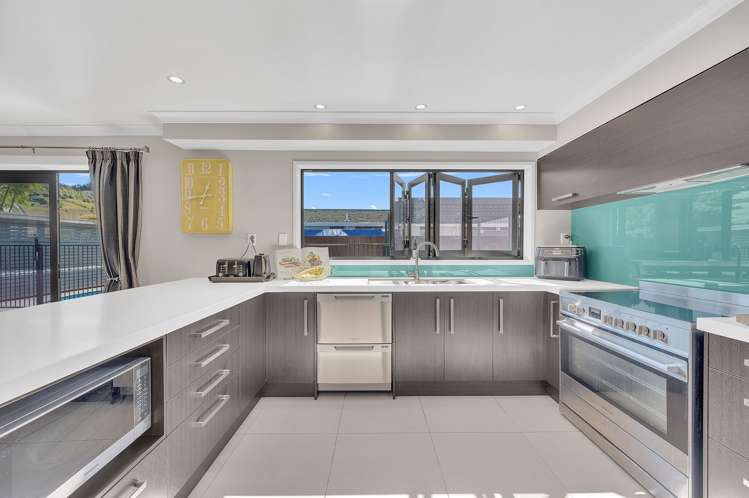 33 Surrey Street Taradale_2