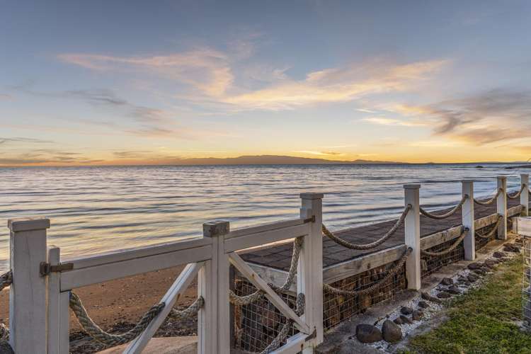 417 Thames Coast  Road SH25 Te Puru_28