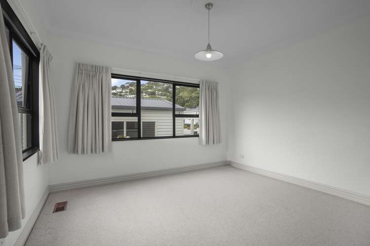 24 Glamis Avenue Strathmore Park_7