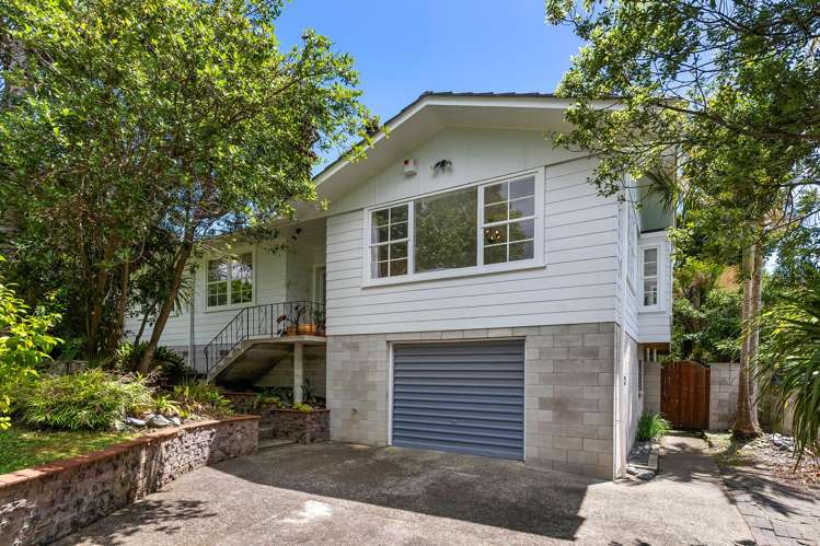 12 Puketitiro Street Glen Eden_2