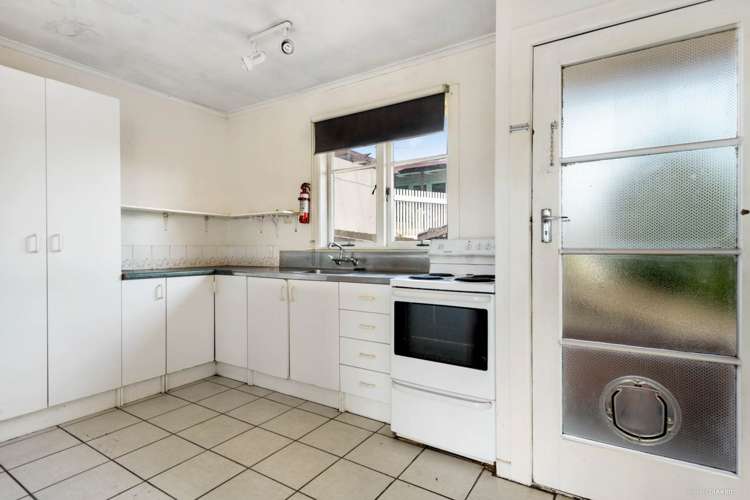 39 Church Crescent Panmure_7