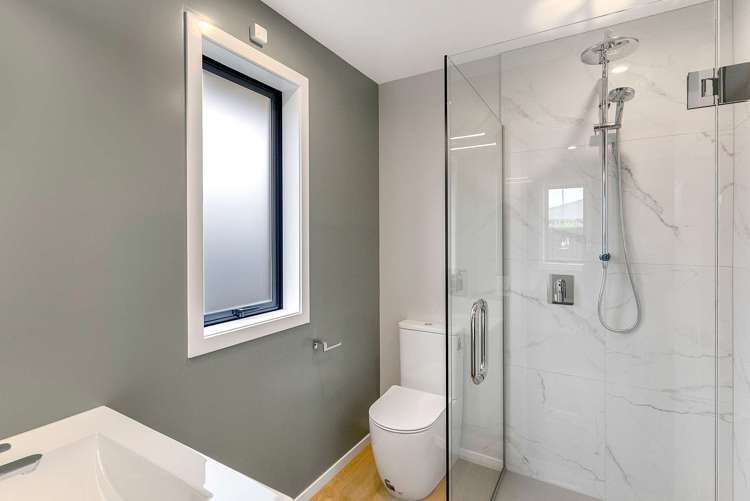 107a Racecourse Road Allenton_13