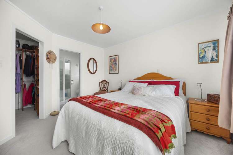 25 Seaton Road Murrays Bay_27