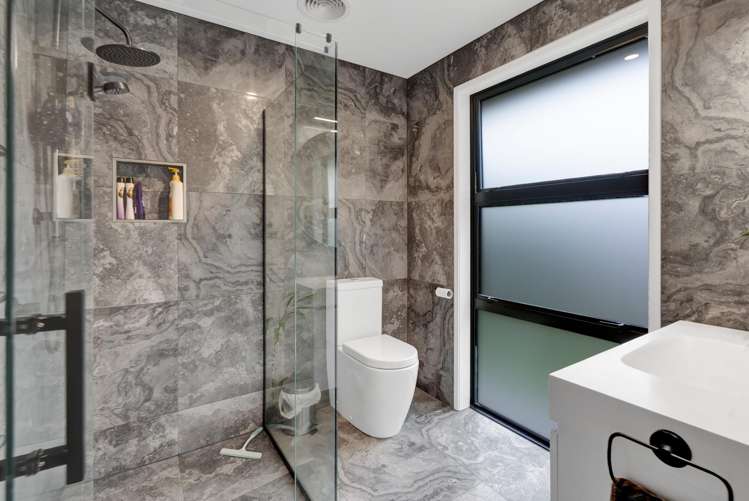 7 Hodge Park Lane Inglewood_18