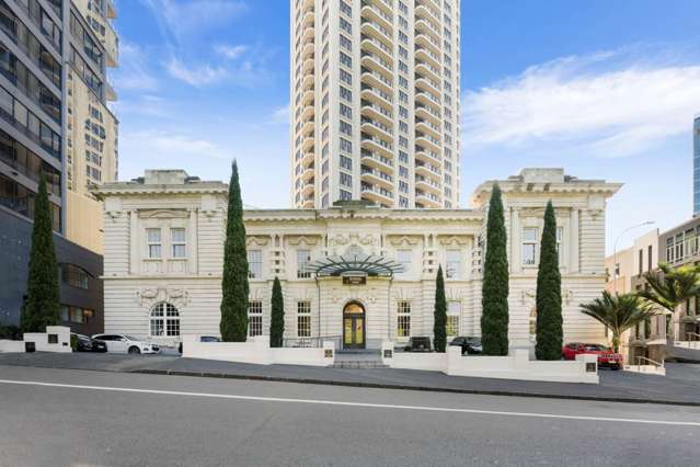 Metropolis Living