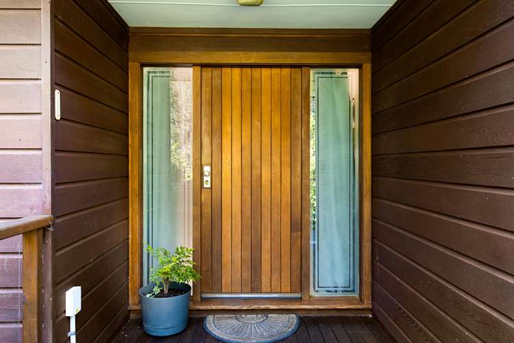 8F Roseberry Avenue_4