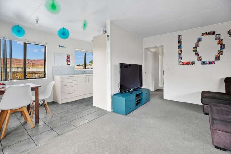 12 Kentucky Crescent Nawton_6