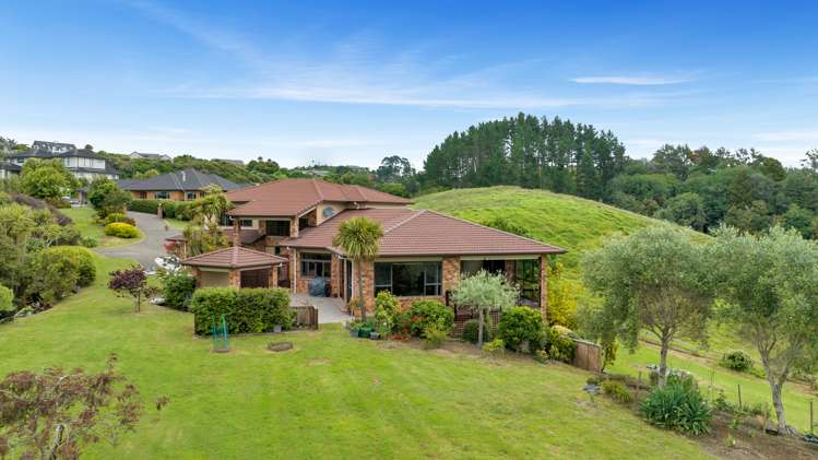 646 Redoubt Road Flat Bush_26