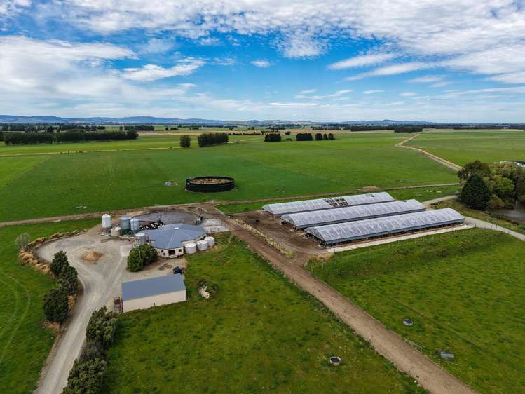 867 Hundred Line Road East South Hillend_20