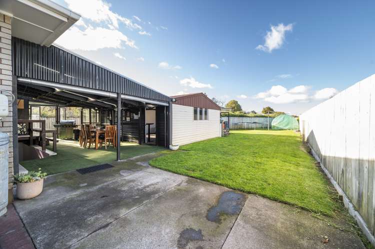 29 Pandora Avenue Westbrook_16