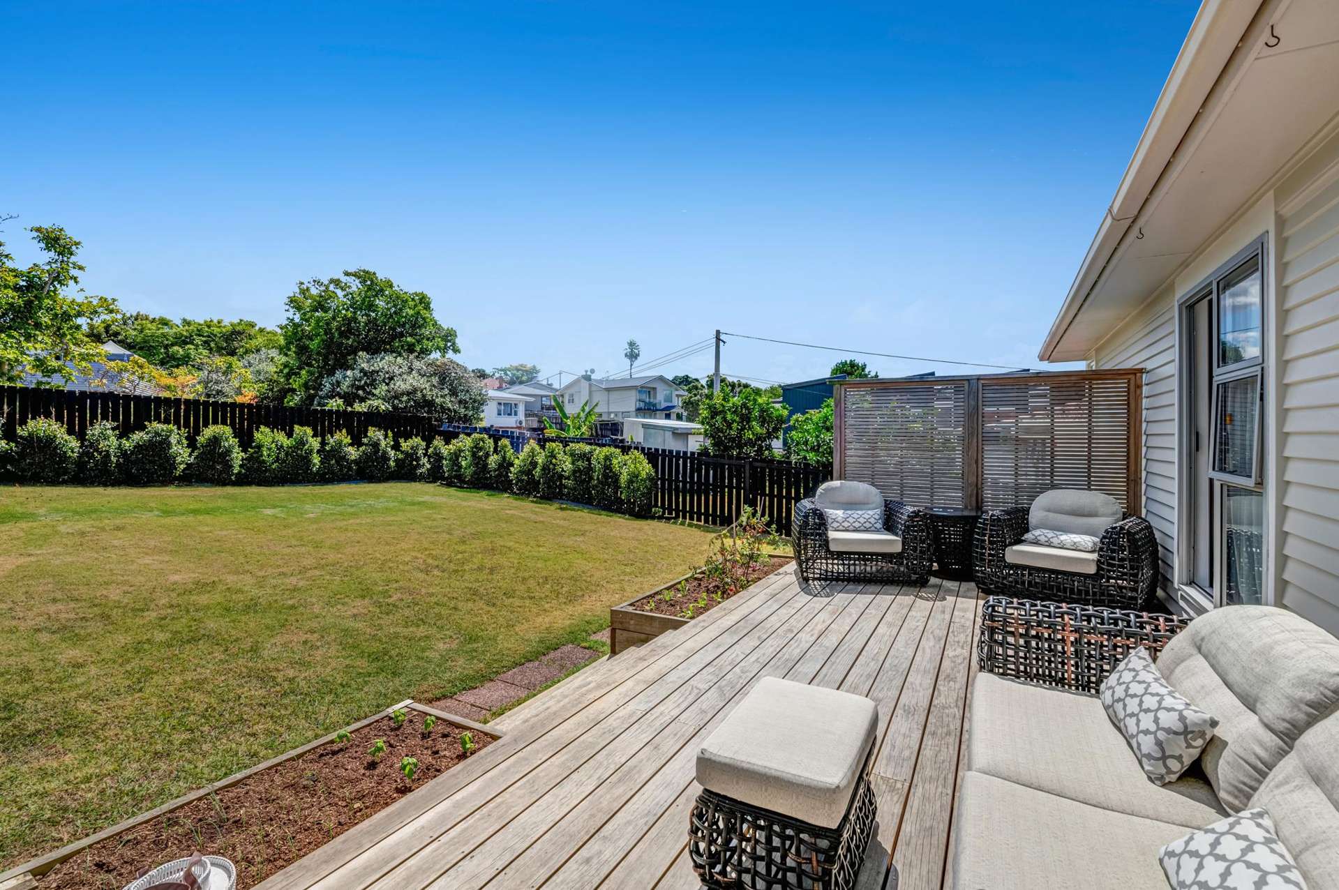 30a Tiroroa Avenue Te Atatu South_0