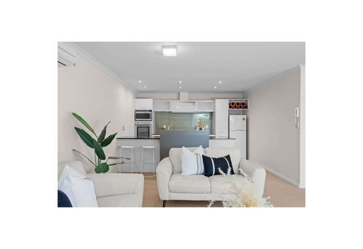7/235 Devonport Road Tauranga Central_5