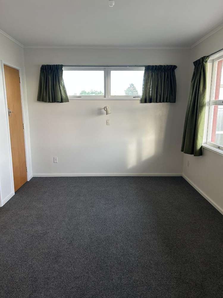 1/2 Newbourne Crescent Redwoodtown_5