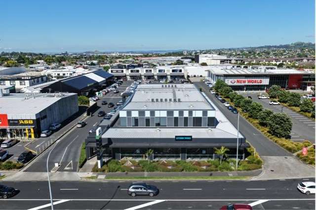 High-profile Lunn Avenue retail opportunity (T1)