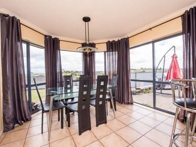 14 Pointon Glade Grandview Heights_3