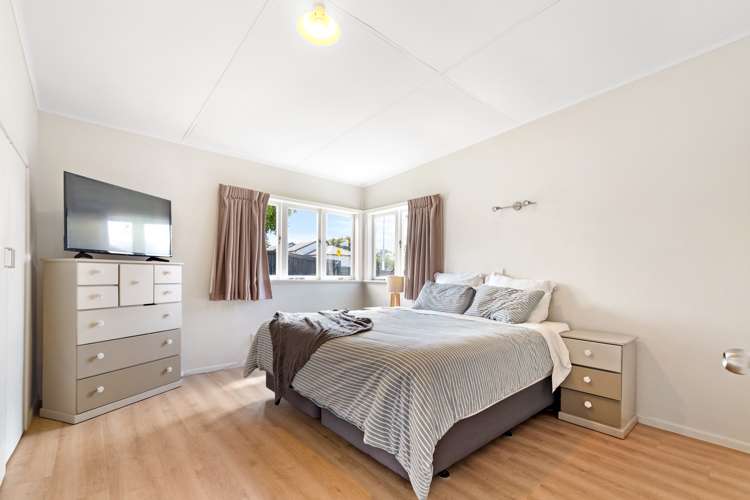 191 Te Atatu Road Te Atatu South_10