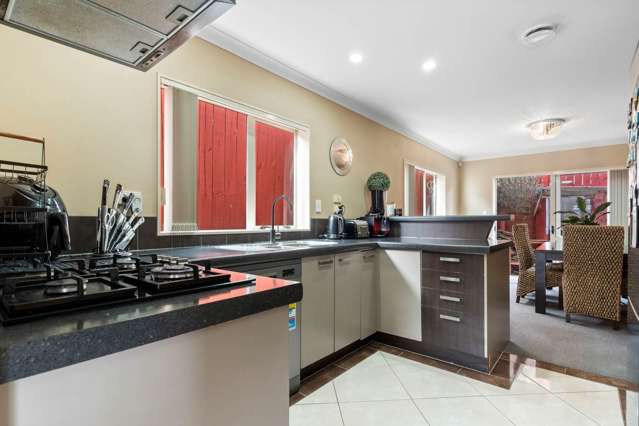 15 Saralee Drive Manurewa_3