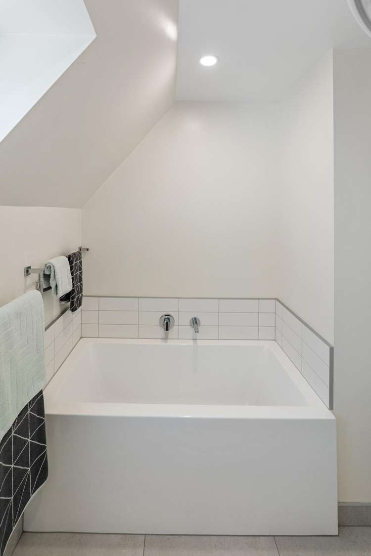 122A Office Road Merivale_20