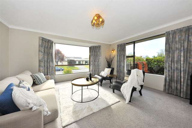 2/2 Kingham Place Avonhead_3