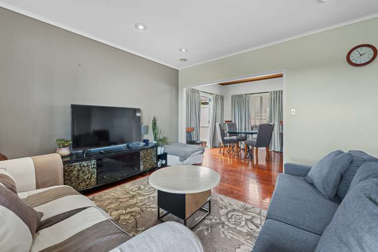 8 Copperfield Terrace Mellons Bay_5