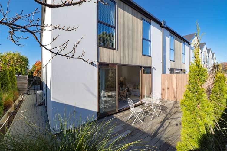 7/9 Edgeware Road Saint Albans_11