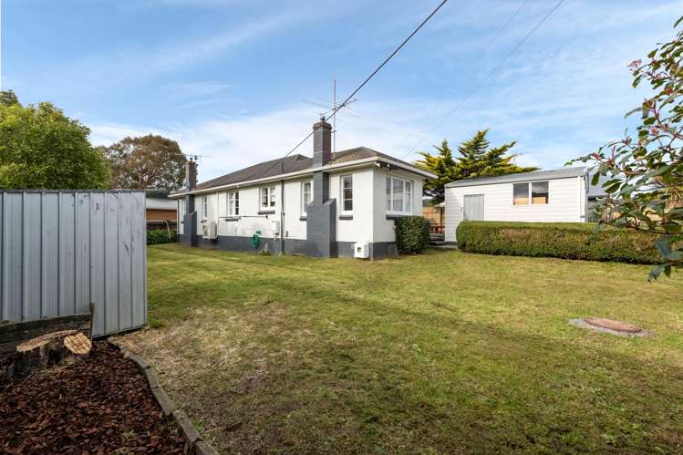 10 Merton Street Trentham_19