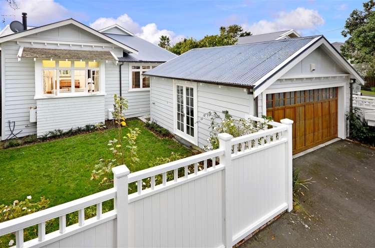 6 Ascot Avenue Narrow Neck_21