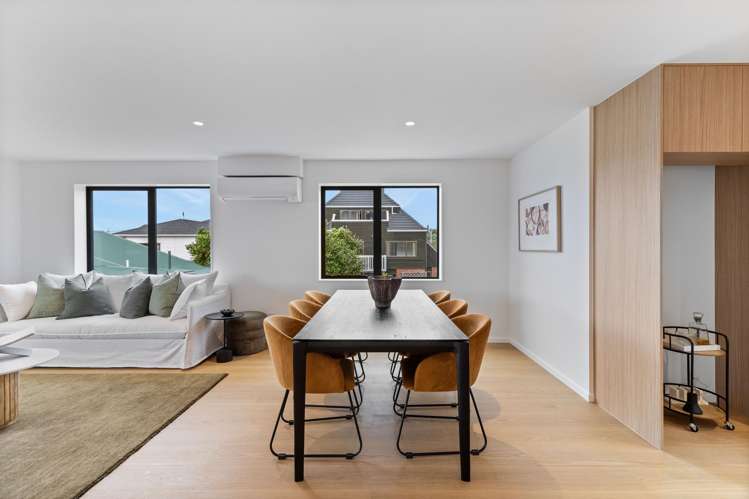 10B Joan Street Pt Chevalier_11