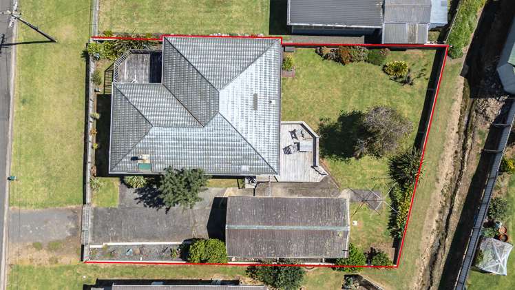 18 Tatahi Street Te Puru_23