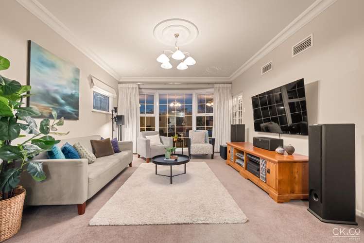 7 Anderson Grove Epuni_5
