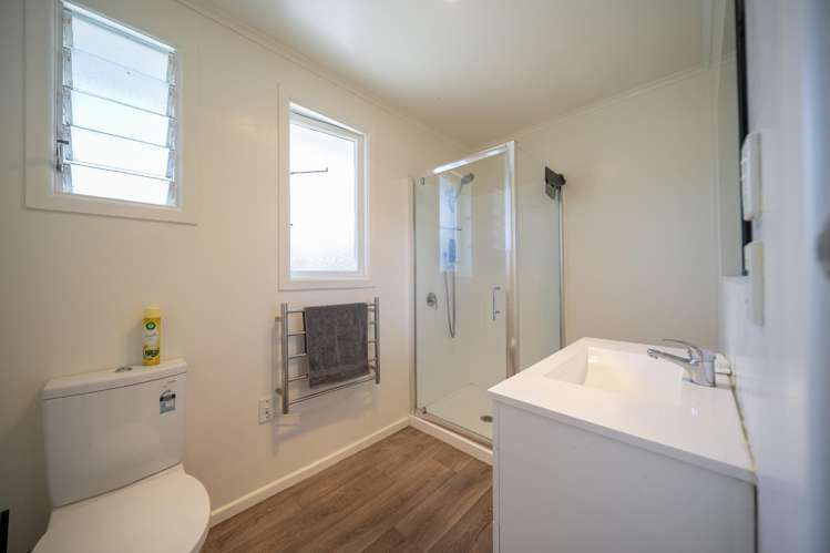 33 Moana Crescent Te Anau_13