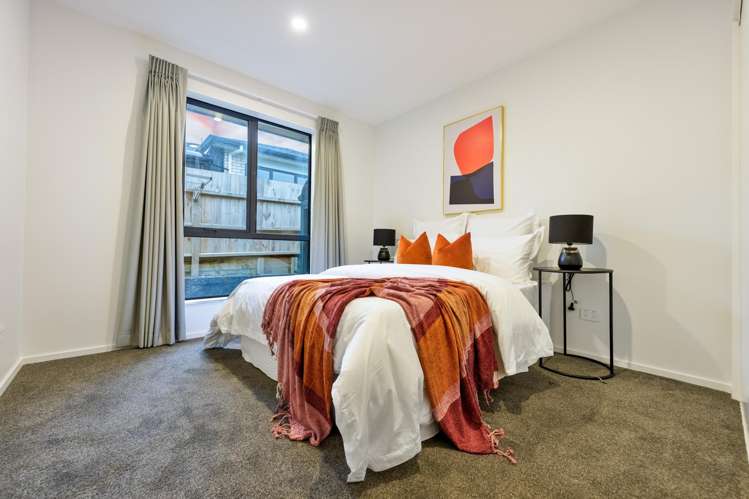 7 Kaimai Avenue Massey_15