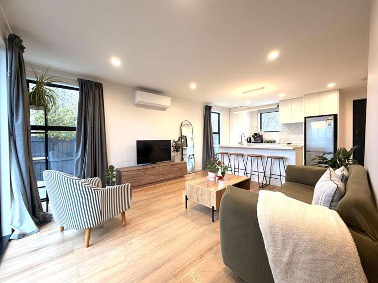 2/78 Wildberry Street Woolston_4