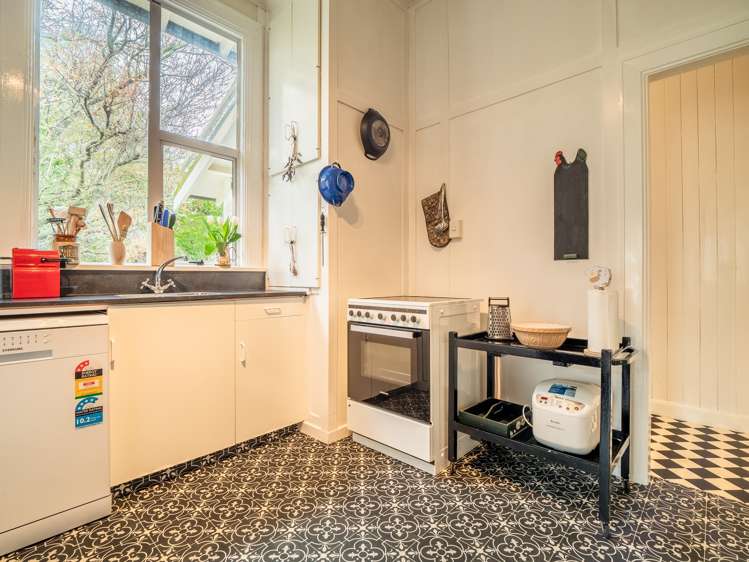 23 Nottingham Crescent Calton Hill_7