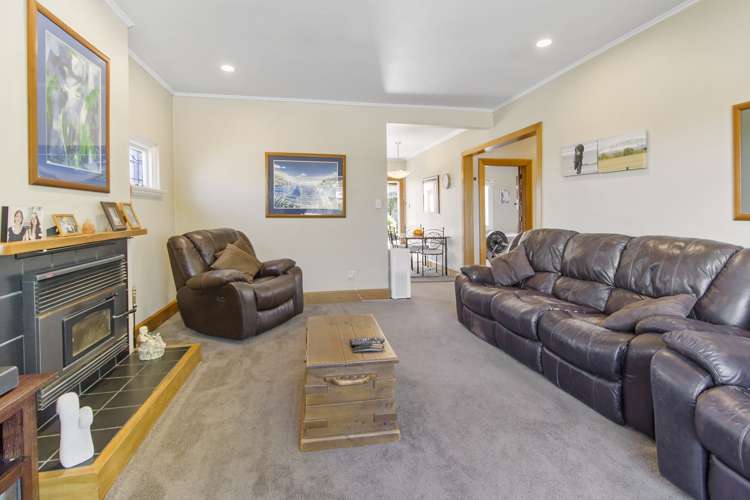 19 Hillview Crescent Highfield_6