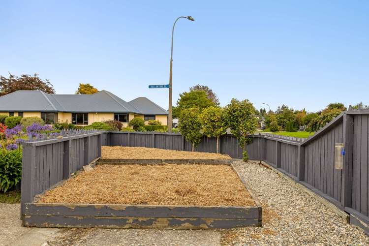 1 Ballantrae Place Gore_30