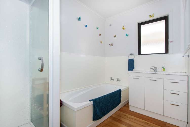 25 Memorial Drive Parahaki_15