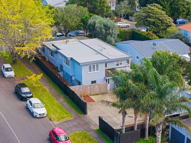 1 Mark Road Mt Albert_43