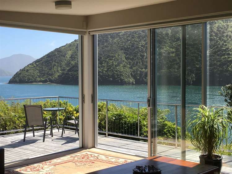 417 Port Underwood Road Whatamango Bay_12