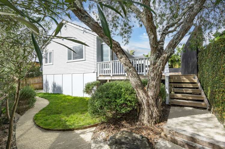 2/187 Titirangi Road Titirangi_21