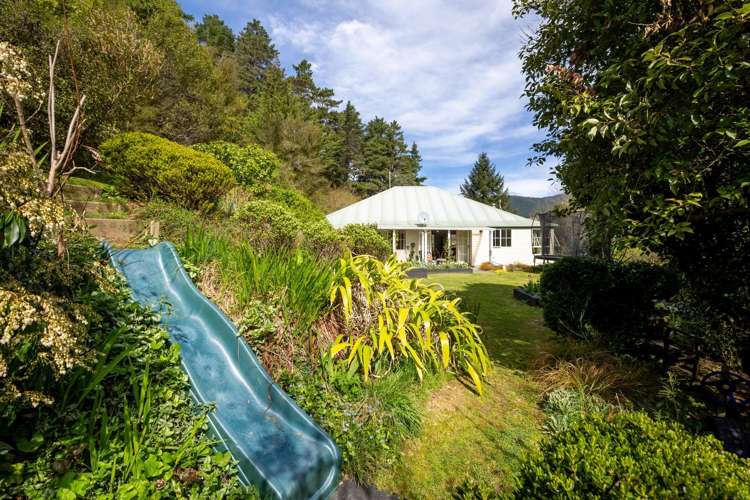 265 Lud Valley Road Hira_24