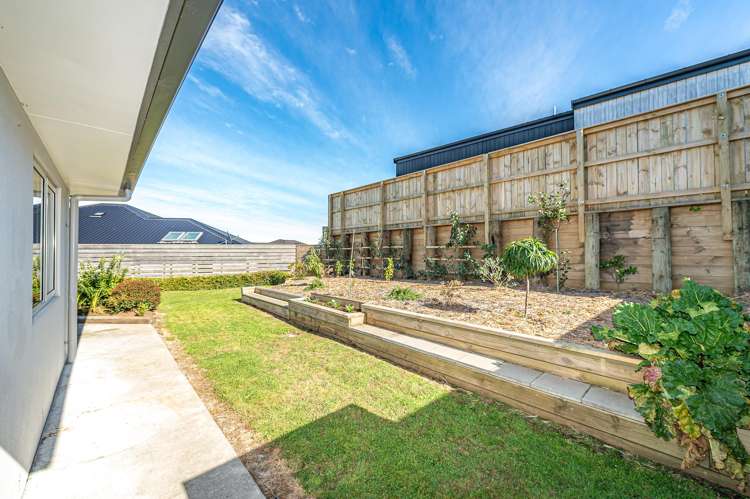 34 Tirimoana Place Otamatea_25