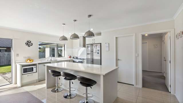 8 Raupo Place Rototuna North_3