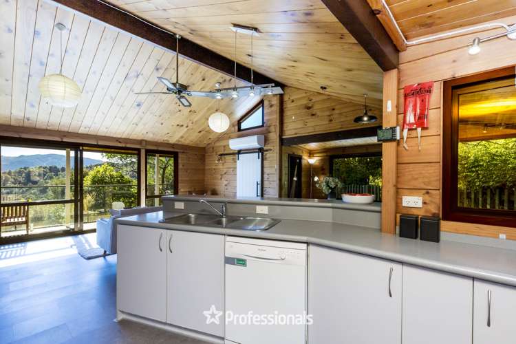 10 Hobbit Lane Pinehaven_14