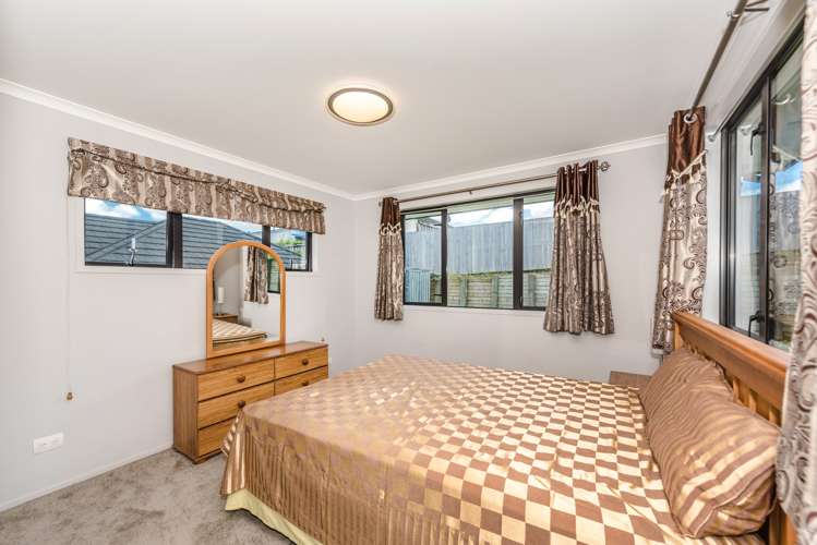 35 Heathfield Avenue Huntington_22