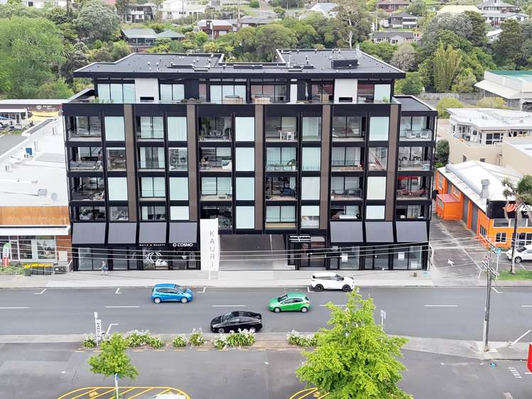 R1/30-32 Anzac Road Browns Bay_1