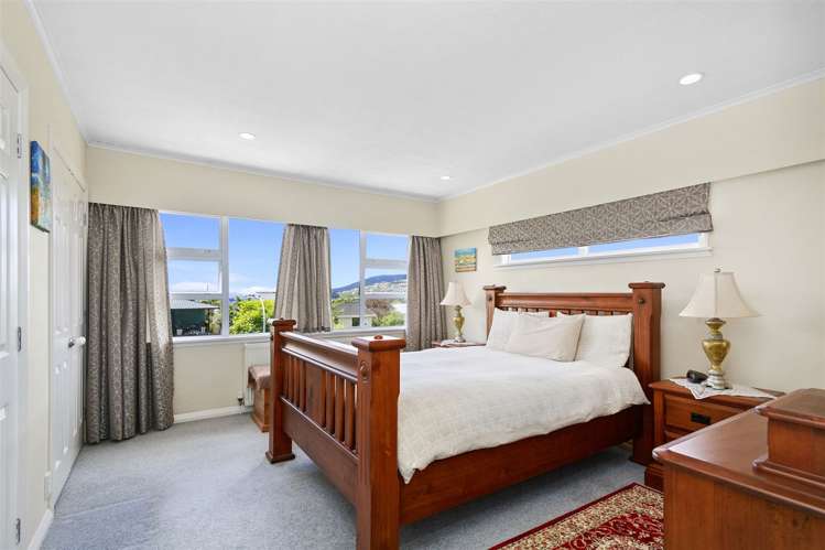 39 Sunrise Boulevard Tawa_14
